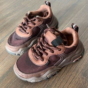 Zara sneakers size 8.  New never worn